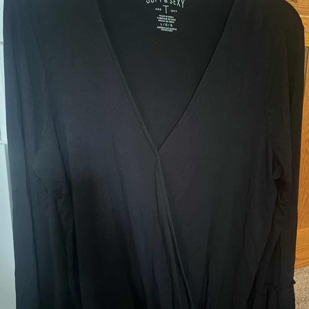 American Eagle Outfitters Soft & Sexy Black Tee